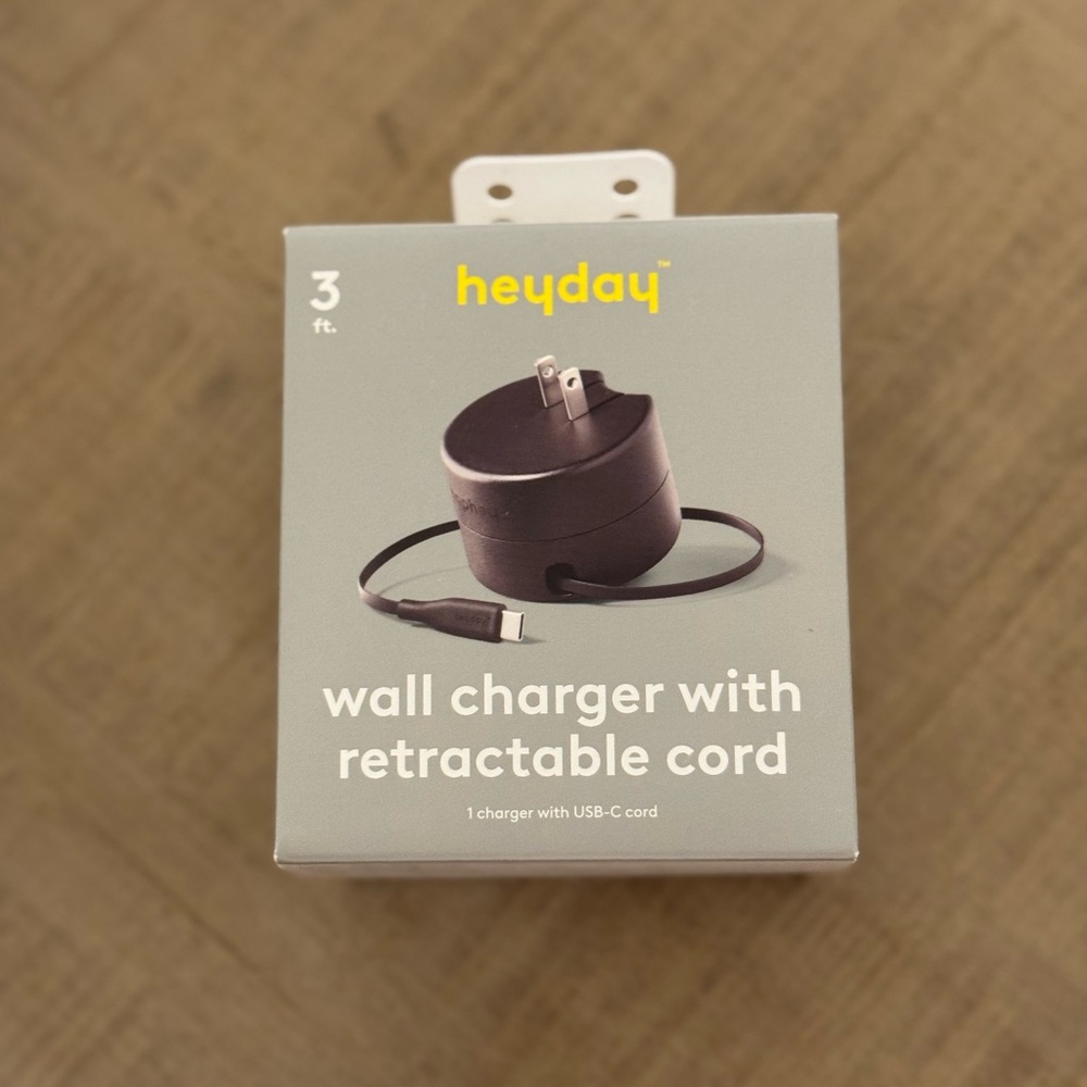 Heyday Black Wall Charger with Retractable Cord USB-C Cord